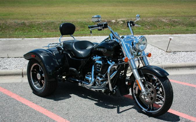 2017 Harley-Davidson® FLRT Freewheeler®