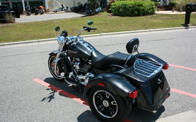 2017 Harley-Davidson® FLRT Freewheeler®
