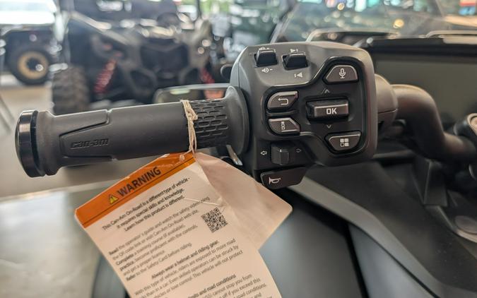 2026 Can-Am Spyder RT 1330 SE6