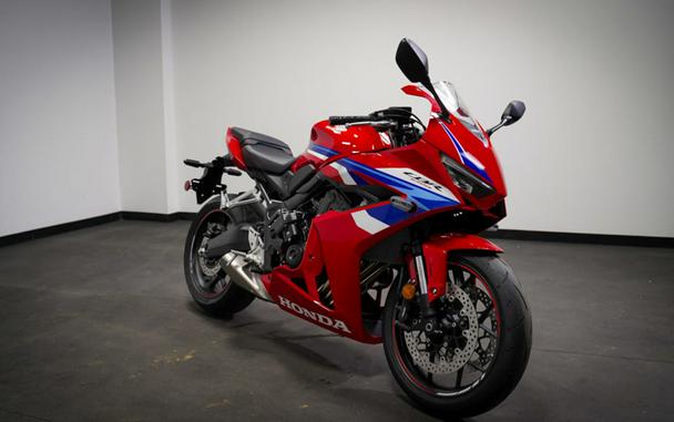 2026 Honda® CBR650R E-Clutch