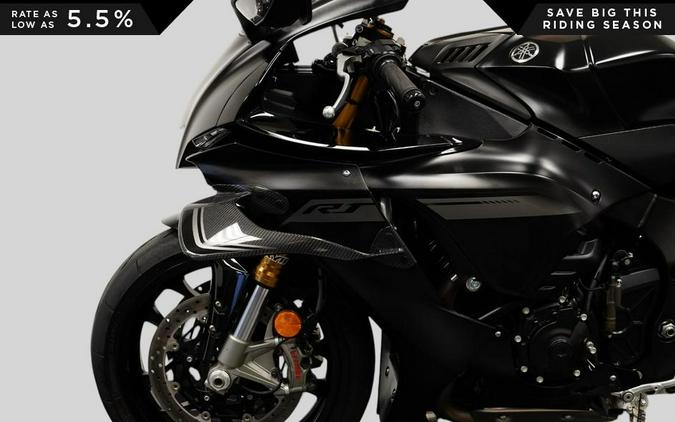 2025 Yamaha YZF-R1