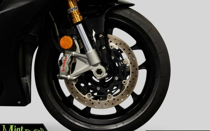 2025 Yamaha YZF-R1