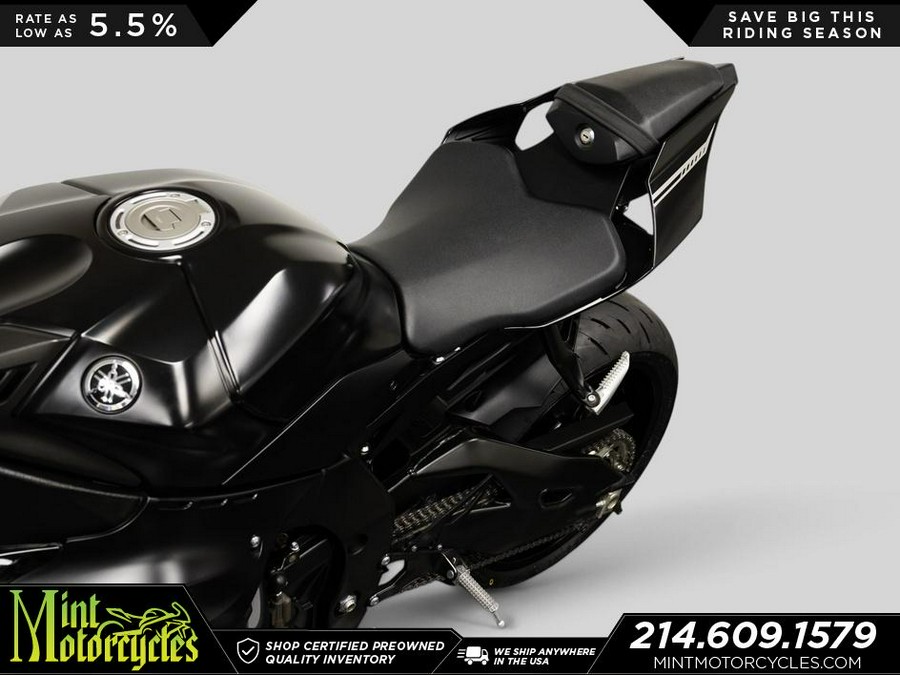 2025 Yamaha YZF-R1