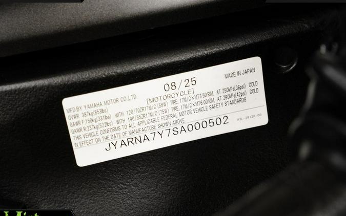 2025 Yamaha YZF-R1