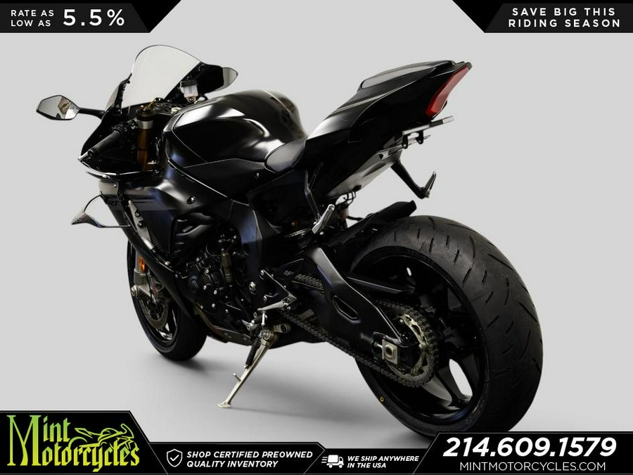 2025 Yamaha YZF-R1
