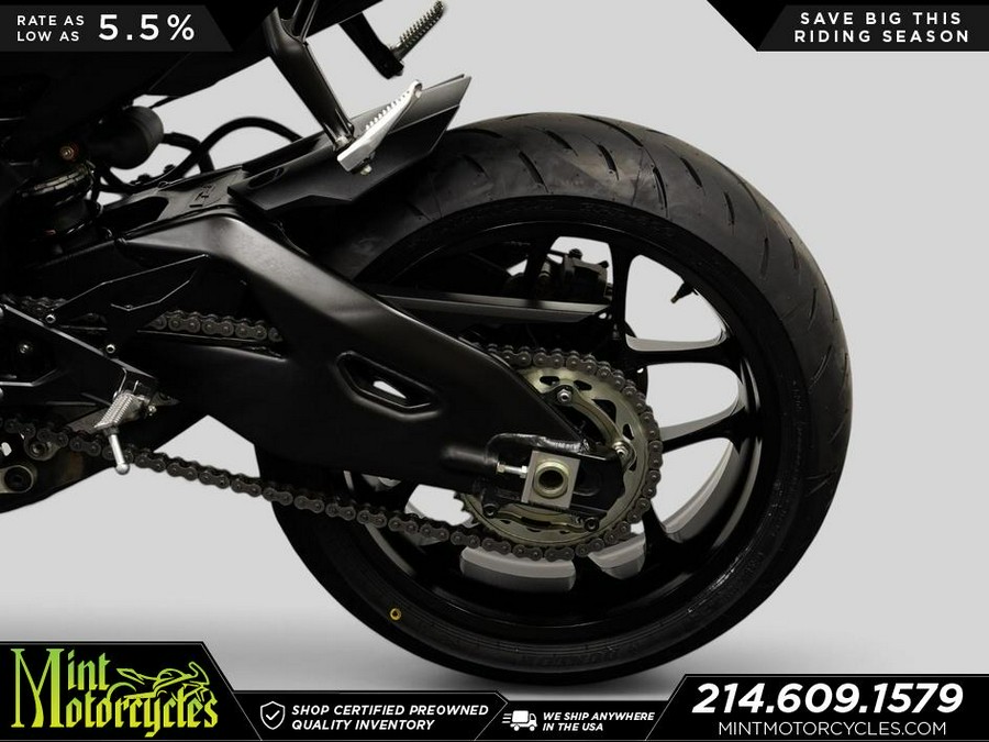 2025 Yamaha YZF-R1