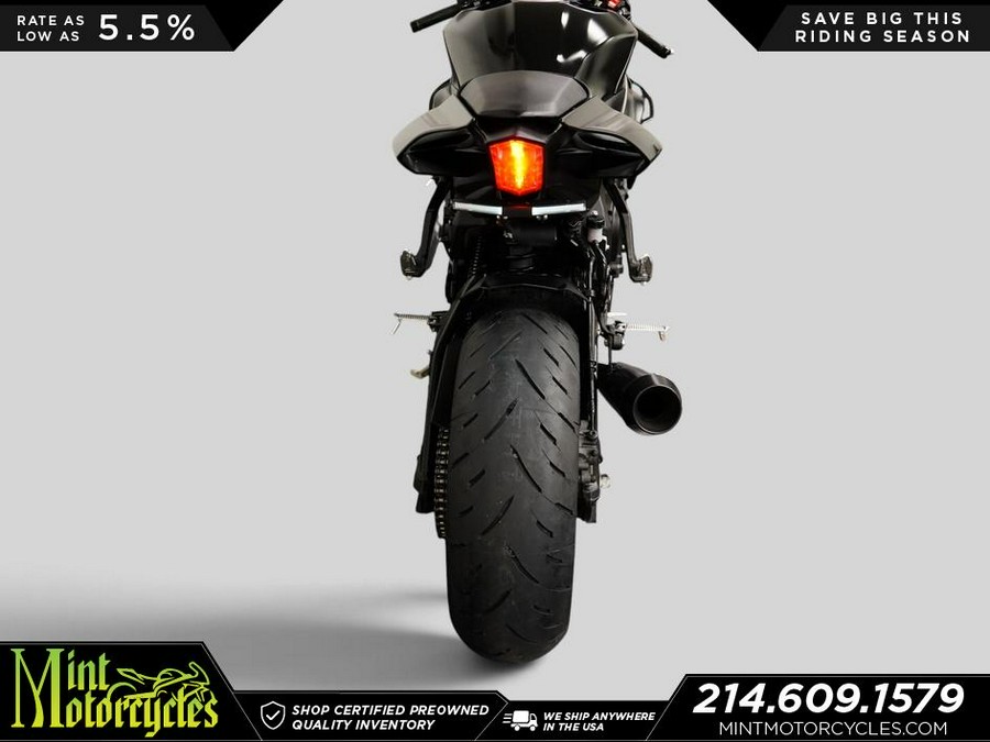 2025 Yamaha YZF-R1