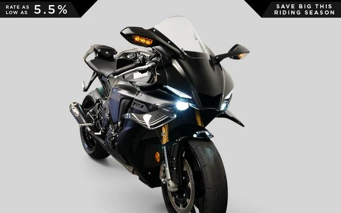 2025 Yamaha YZF-R1