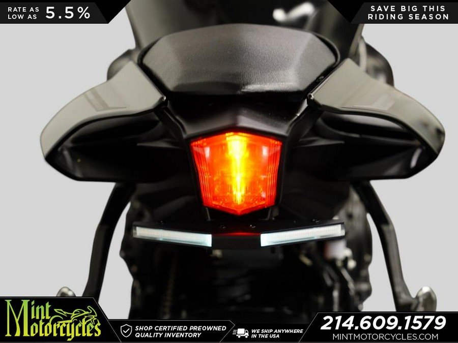 2025 Yamaha YZF-R1