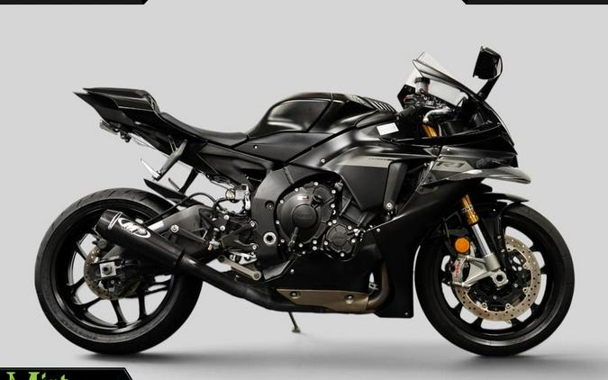 2025 Yamaha YZF-R1