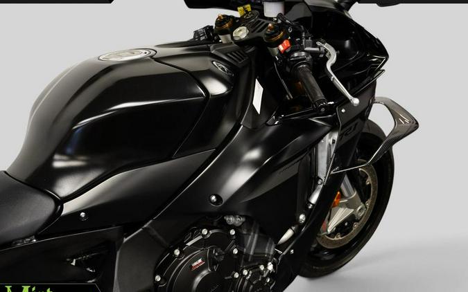 2025 Yamaha YZF-R1
