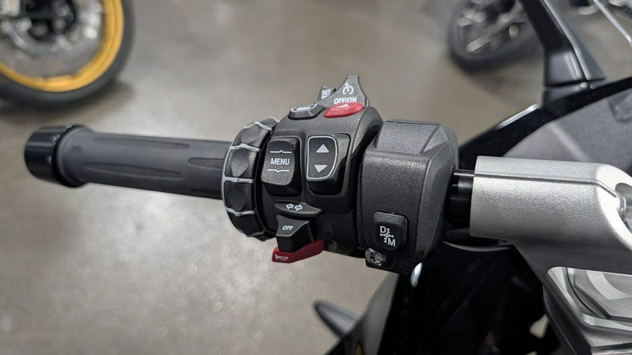 2026 BMW R 1300 RS Triple Black