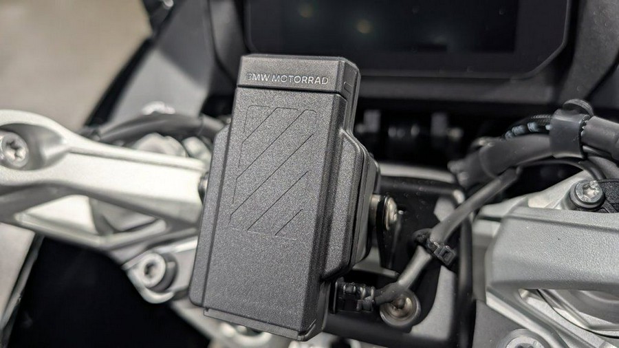 2026 BMW R 1300 RS Triple Black