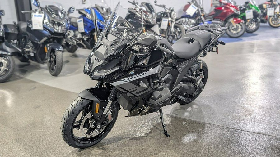 2026 BMW R 1300 RS Triple Black