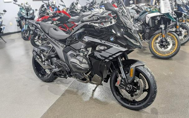 2026 BMW R 1300 RS Triple Black