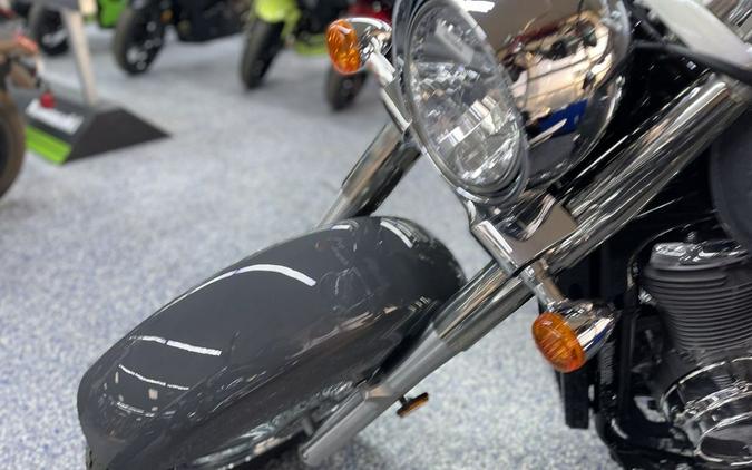 2025 Suzuki Boulevard C50