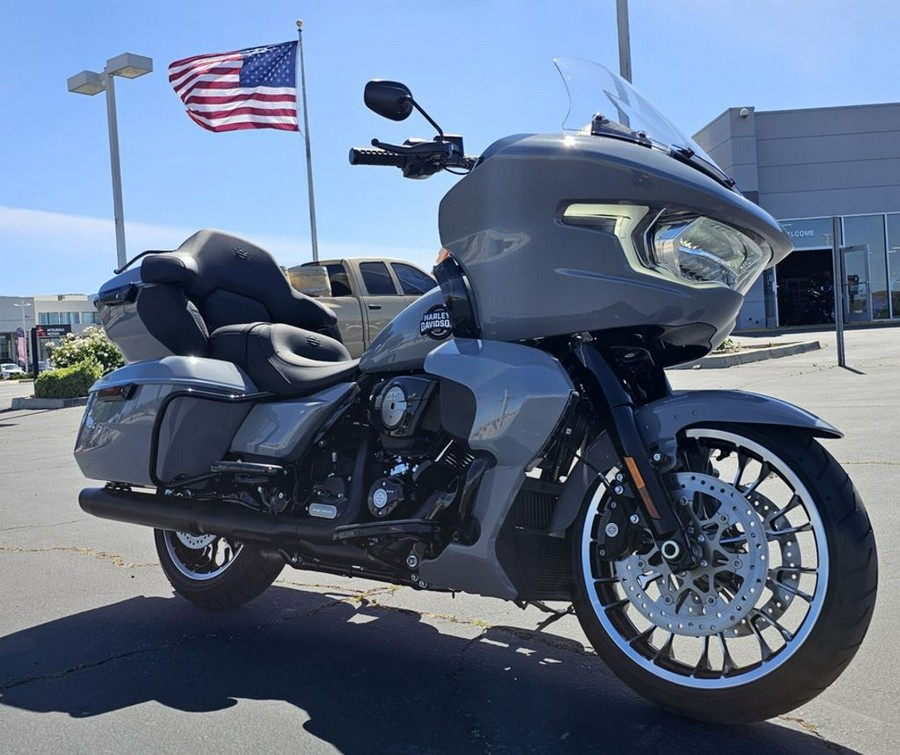 2026 Harley-Davidson® FLTRXL - Road Glide® Limited