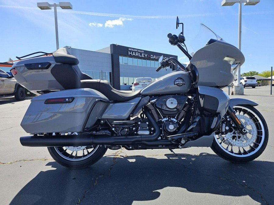 2026 Harley-Davidson® FLTRXL - Road Glide® Limited
