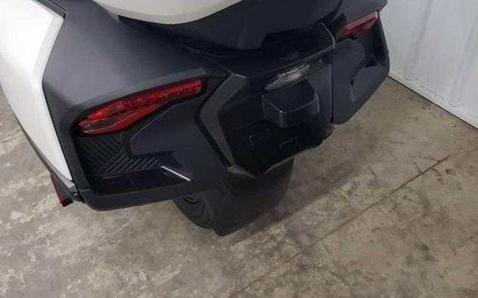 2026 Can-Am Spyder RT STS 1330 SE6