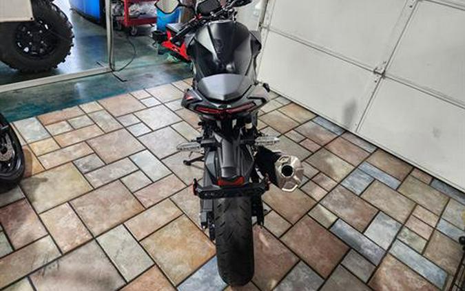 2024 Kawasaki Z500 SE ABS