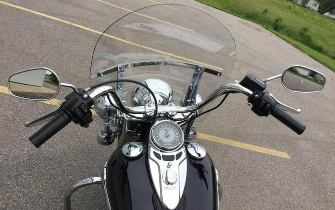 2017 Harley-Davidson® FLSTC - Heritage Softail® Classic