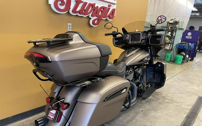 2021 Indian Motorcycle® Roadmaster® Dark Horse® Bronze Smoke