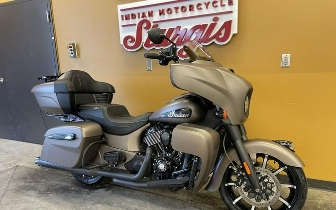 2021 Indian Motorcycle® Roadmaster® Dark Horse® Bronze Smoke