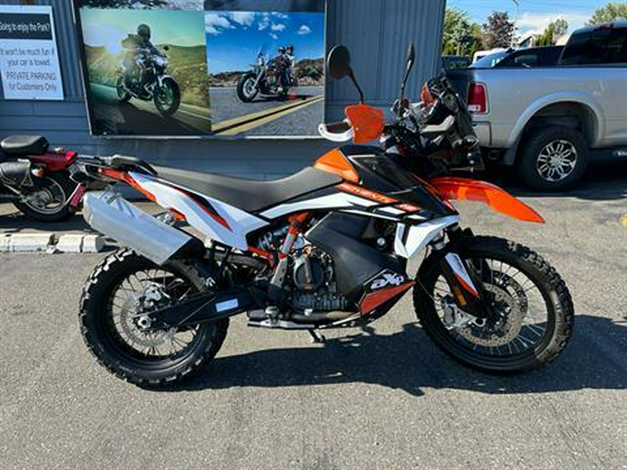 2022 KTM 890 Adventure R