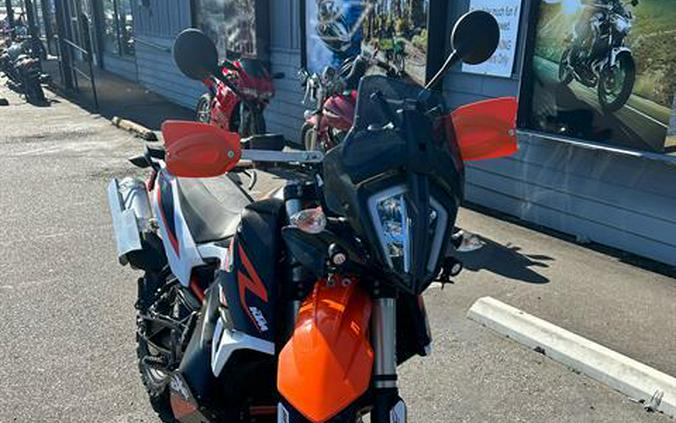 2022 KTM 890 Adventure R