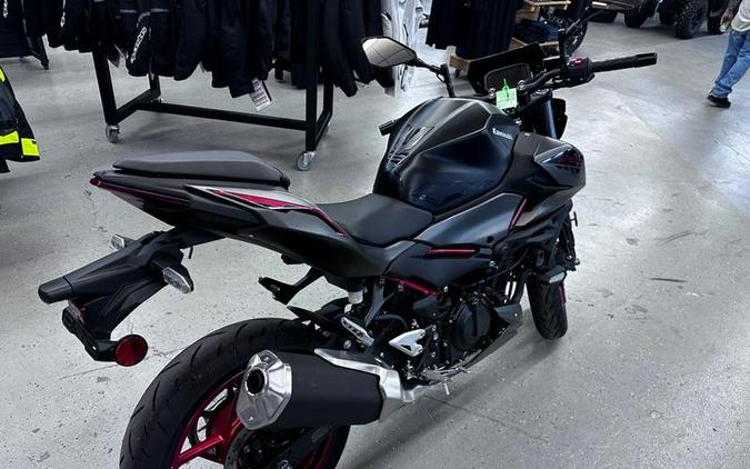 2024 Kawasaki Z500 SE ABS