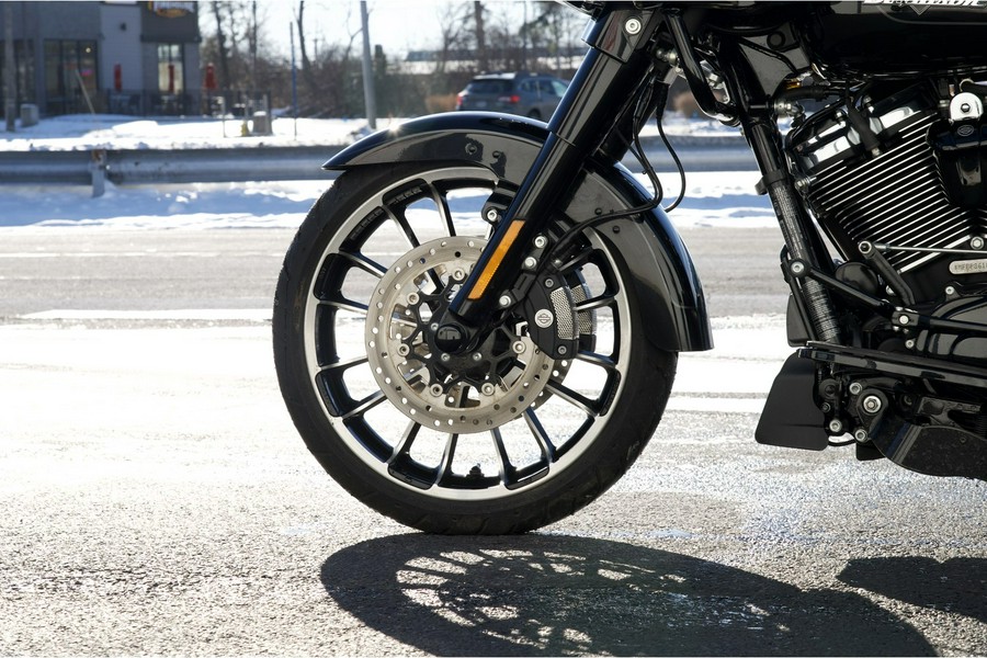 2023 Harley-Davidson® FLTRT Road Glide 3