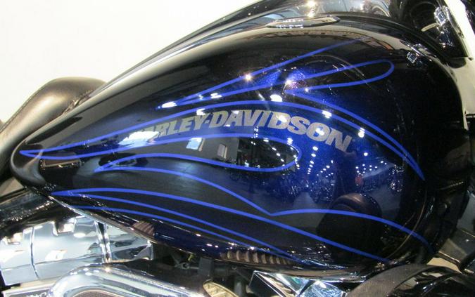 2016 Harley-Davidson® FLHXSE - CVO™ Street Glide®