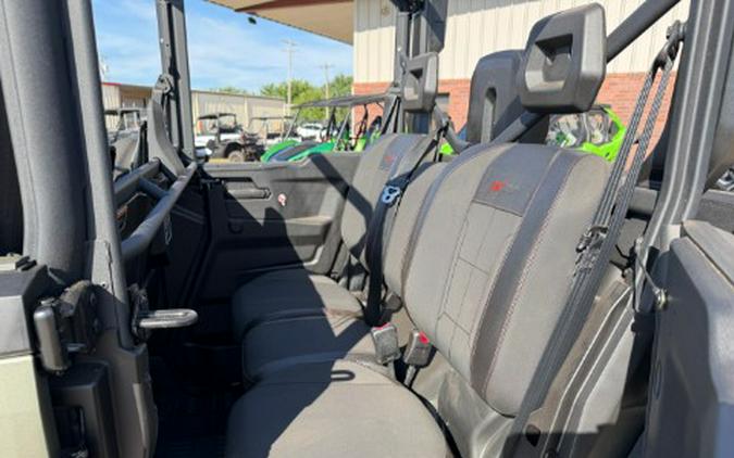2026 Can-Am Defender MAX X MR HD11 With Half-Doors