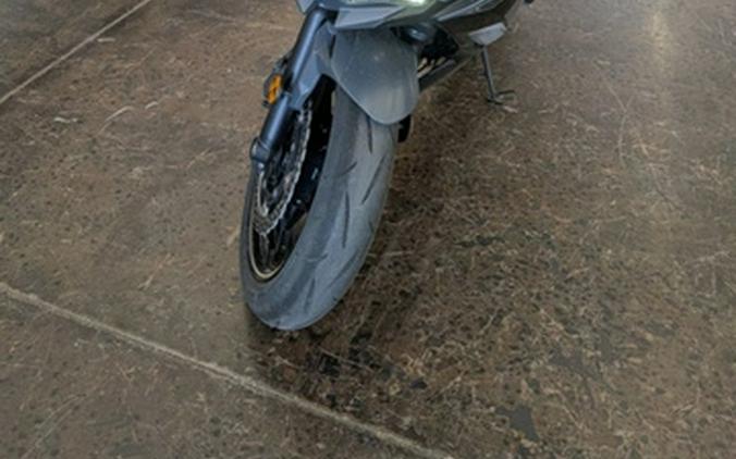 2024 Kawasaki Ninja 650 Metallic Matte Graphenesteel Gray/Ebony