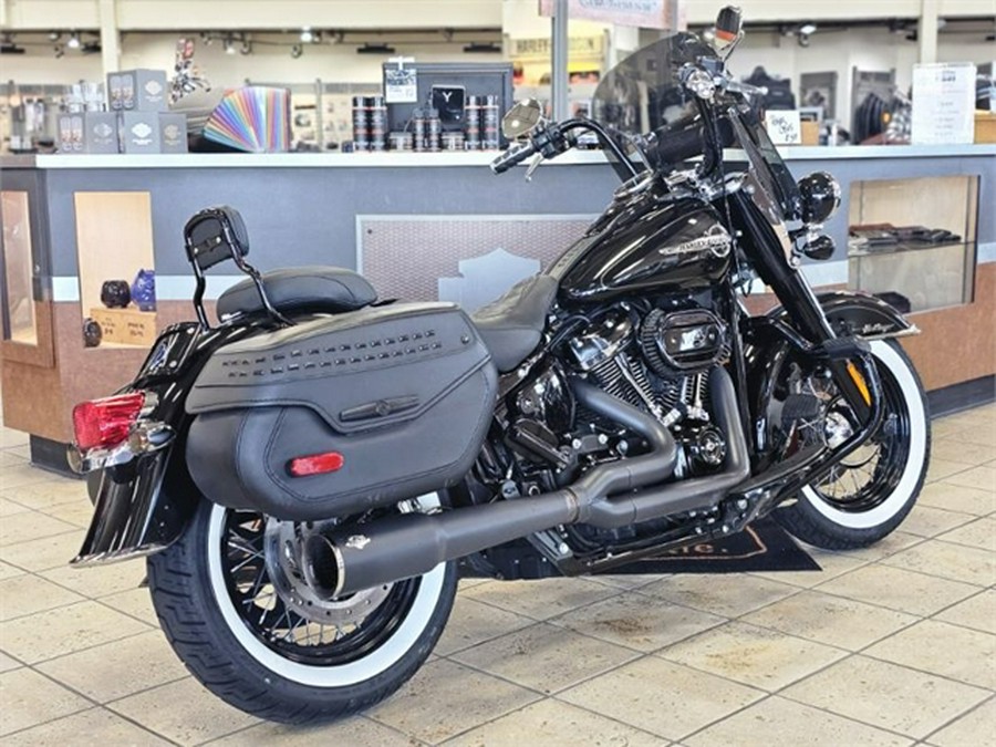 2018 Harley-Davidson Softail Heritage Classic 114