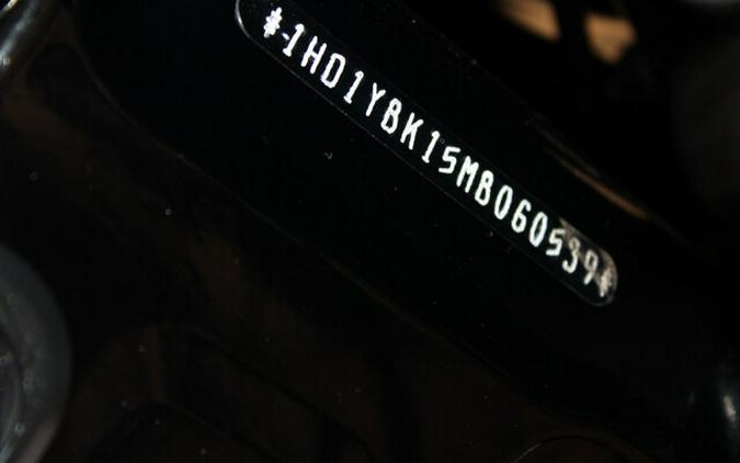 Used 2021 Harley-Davidson Heritage Classic 114 Cruiser FLHCS Motorcycle For Sale In Miami, Florida