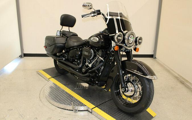 Used 2021 Harley-Davidson Heritage Classic 114 Cruiser FLHCS Motorcycle For Sale In Miami, Florida