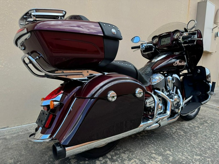 2021 Indian Motorcycle® Roadmaster® Maroon Metallic/Crimson Metallic