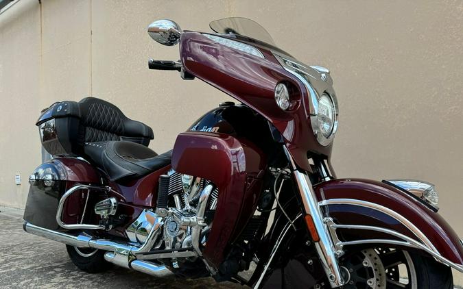 2021 Indian Motorcycle® Roadmaster® Maroon Metallic/Crimson Metallic