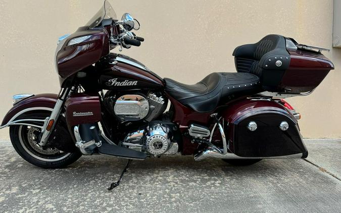 2021 Indian Motorcycle® Roadmaster® Maroon Metallic/Crimson Metallic