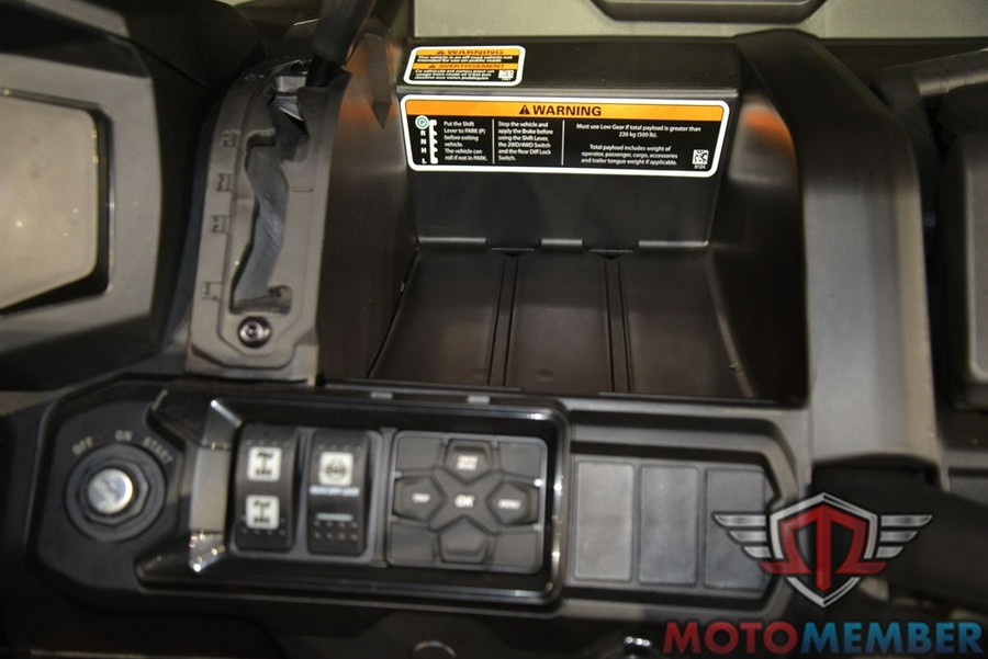 2025 Can-Am Defender XT HD10