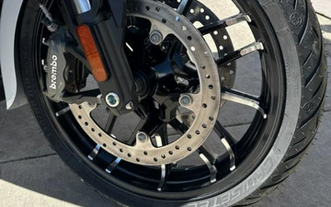 2025 Indian Pursuit Dark Horse 112 w/PowerBand Audio Ghost W