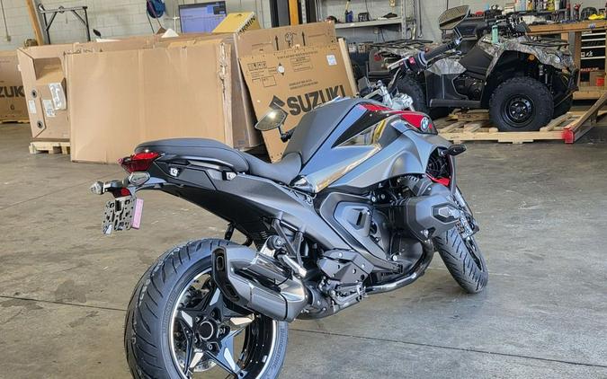2026 BMW R 1300 R