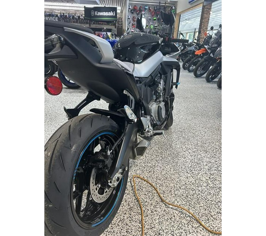 2026 CFMOTO SS 675