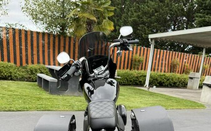 2024 Harley-Davidson Softail Standard Vivid Black