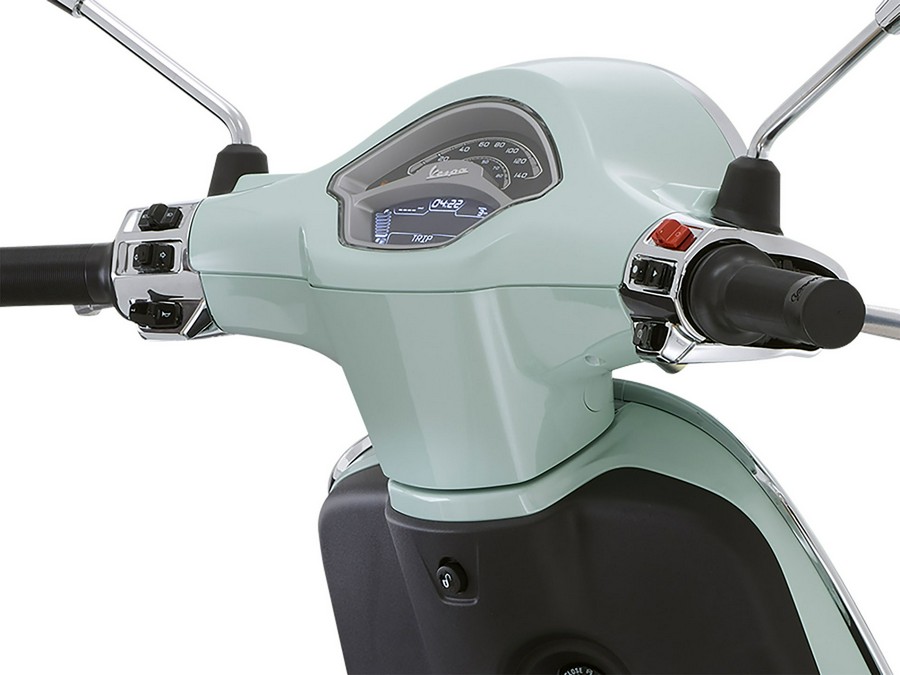 2025 Vespa Primavera 150 Batik