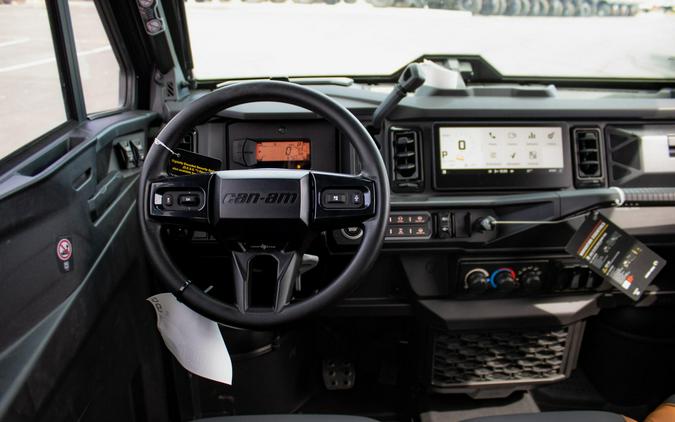 2026 CAN-AM DEFENDER MAX LONE STAR CAB HD11