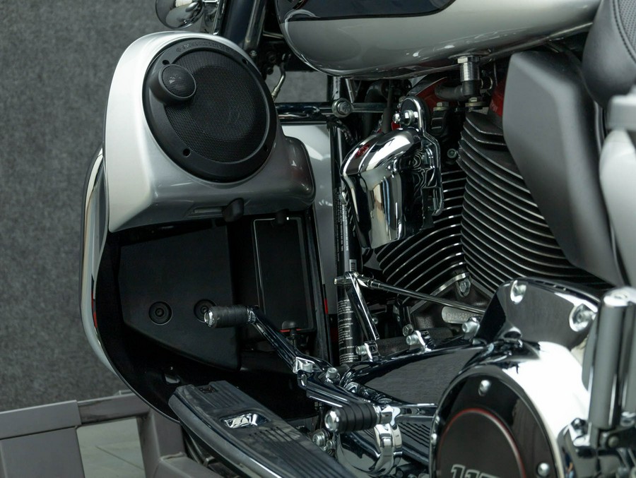 2019 HARLEY DAVIDSON FLHXSE CVO STREET GLIDE W/ABS