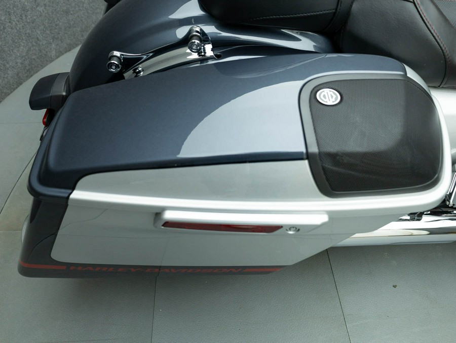 2019 HARLEY DAVIDSON FLHXSE CVO STREET GLIDE W/ABS