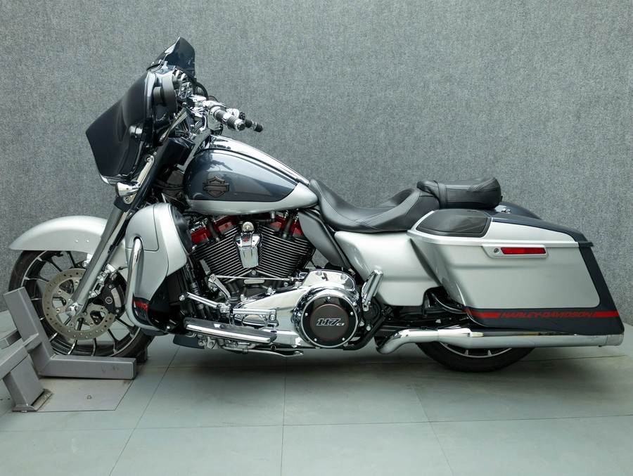 2019 HARLEY DAVIDSON FLHXSE CVO STREET GLIDE W/ABS